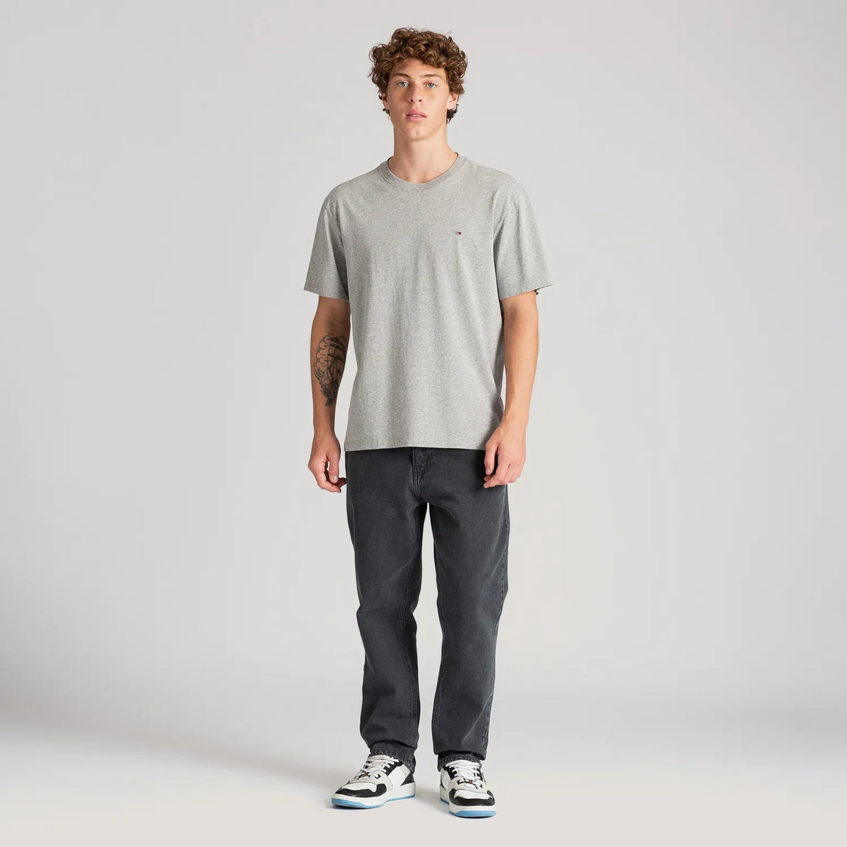 Classic Slim C-Neck T-Shirt   - Light Gray